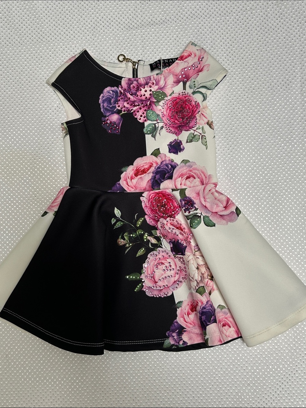 Hannah Banana embroidered Black & White Floral Peplum Dress with Pink Roses. NWT